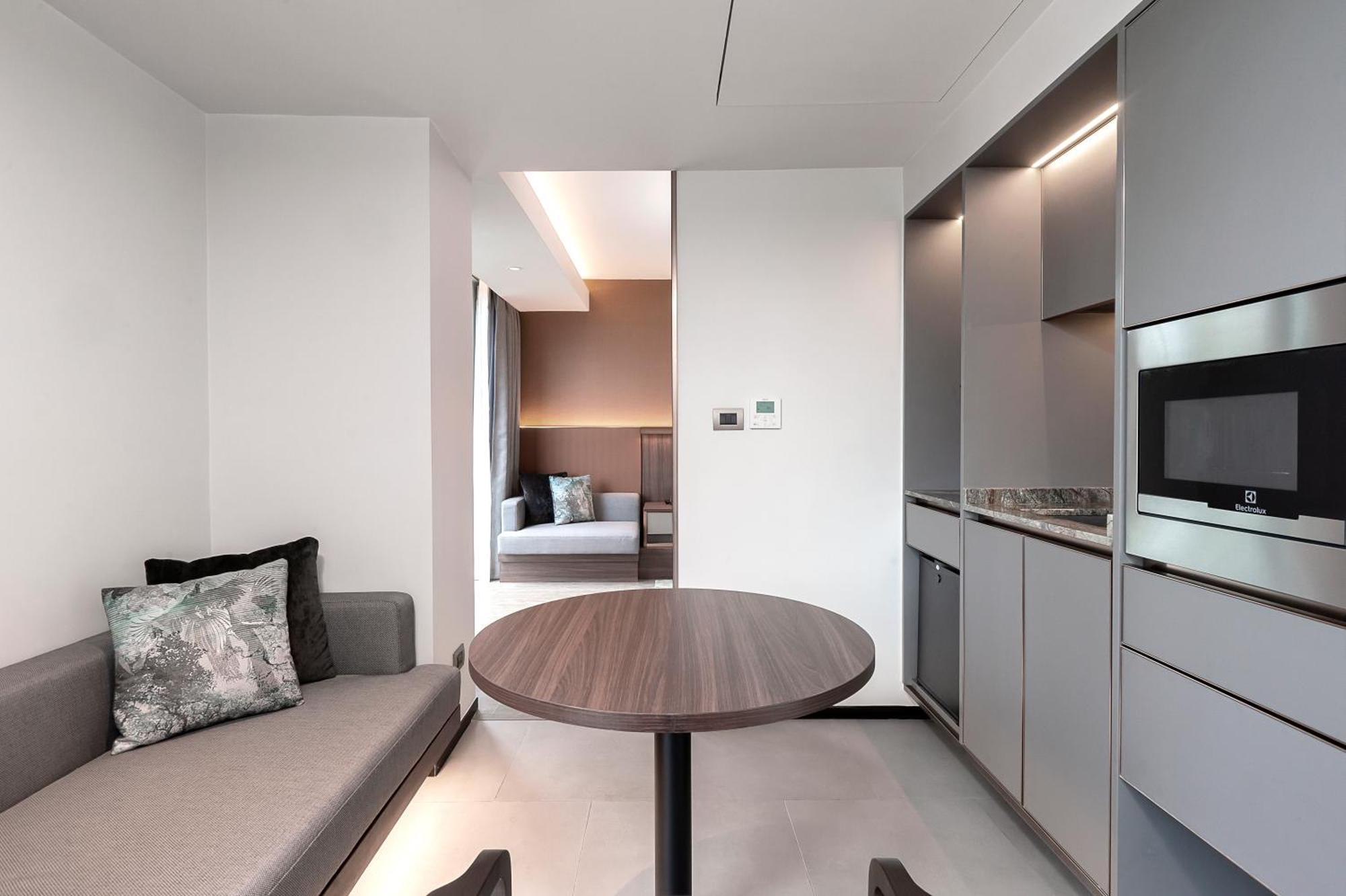 Gardina Asoke & Hotel 4*